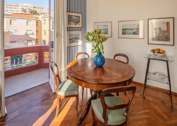 Un Tuffo A Sanremo, Nell'art Deco! Apartment